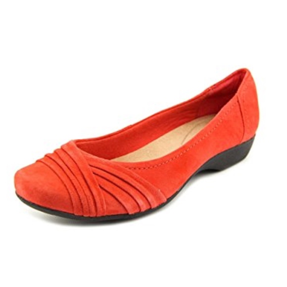 clarks pixie flats